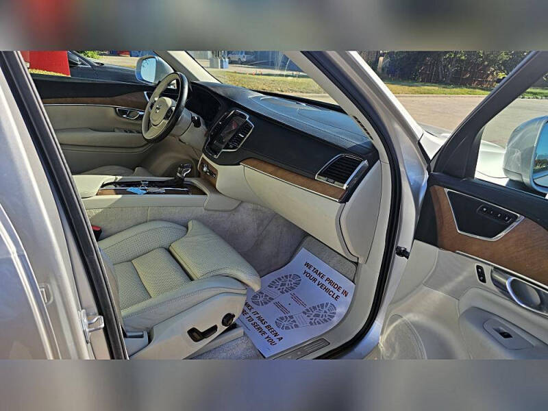 2016 Volvo XC90 T6 Inscription