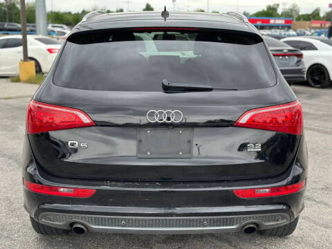 2012 Audi Q5 3.2 quattro Premium Plus