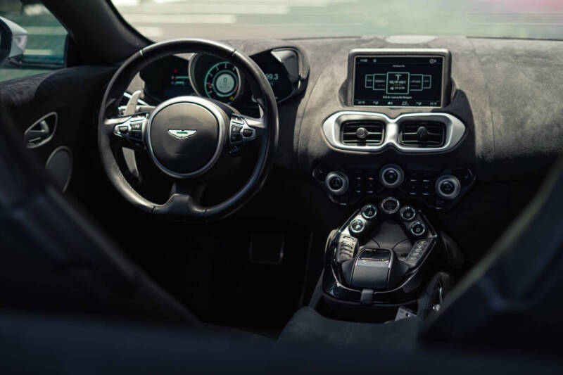 2019 Aston Martin Vantage