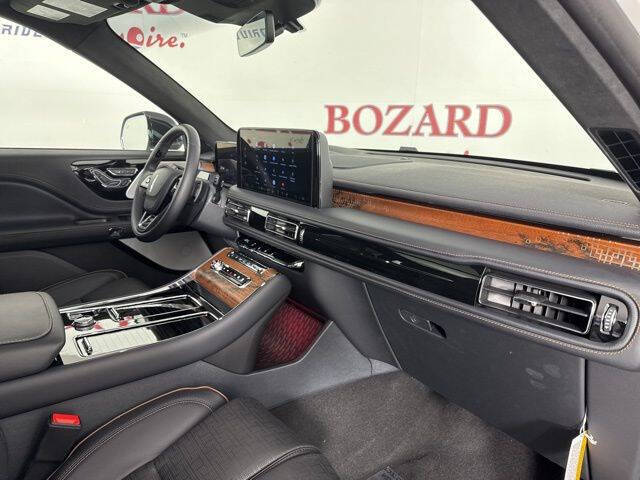 2025 Lincoln Aviator Black Label