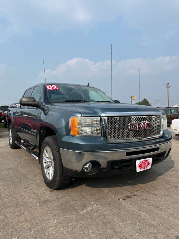 2009 GMC Sierra 1500 for sale at UNITED AUTO INC in South Sioux City NE