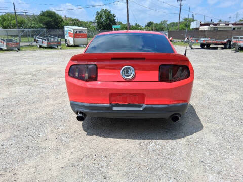2011 Ford Mustang V6 Premium