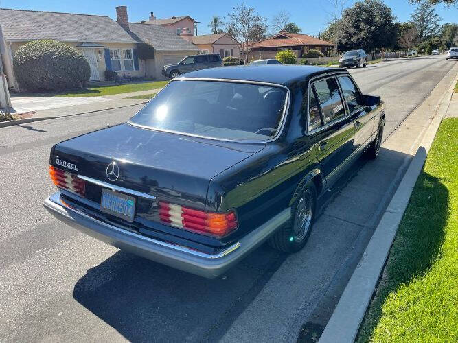 1986 Mercedes-Benz 560-Class 560 SEL