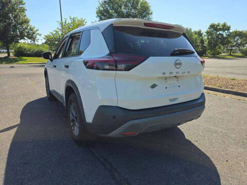 2022 Nissan Rogue S