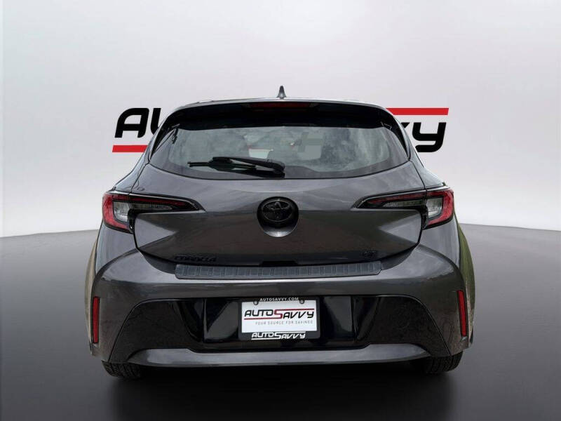 2025 Toyota Corolla Hatchback SE