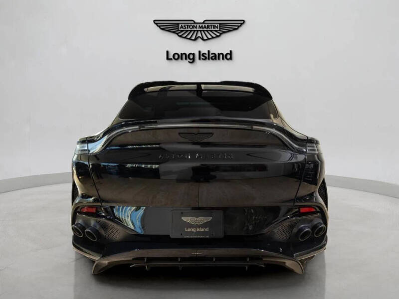 2025 Aston Martin DBX 707