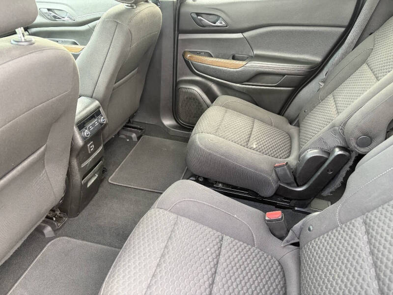 2019 GMC Acadia SLE-2