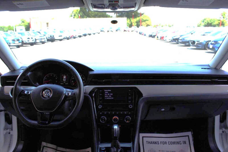 2021 Volkswagen Passat SE