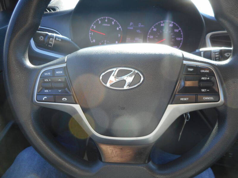 2019 Hyundai Accent SE