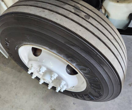 2016 Freightliner M2 106