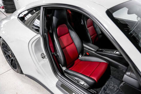 2018 Porsche 911 Carrera GTS