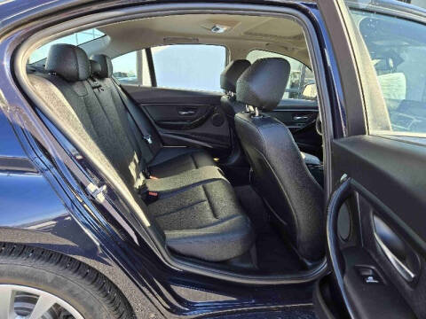 2017 BMW 3 Series 320i xDrive