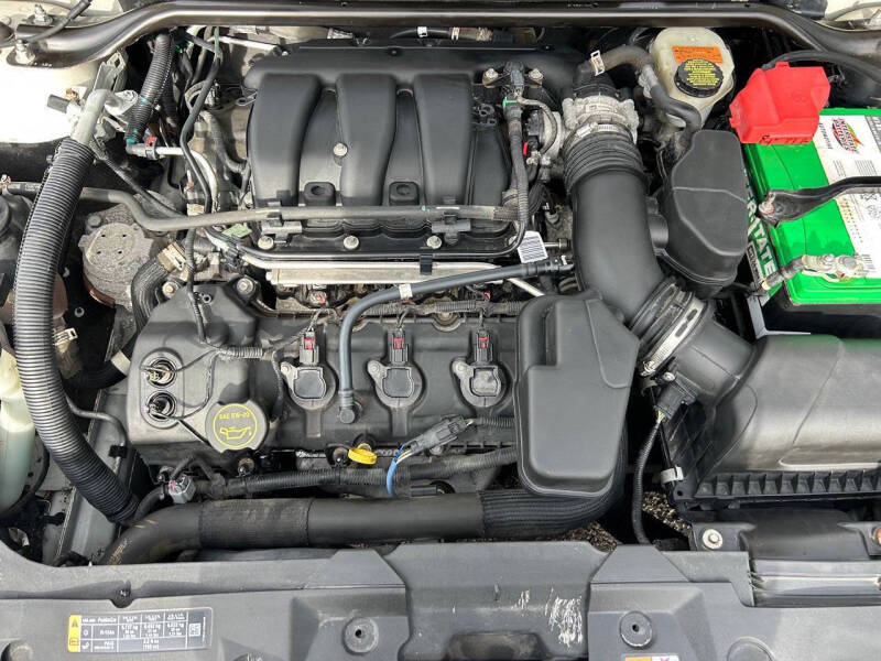 2015 Ford Taurus SEL