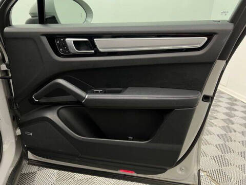 2022 Porsche Cayenne Coupe Platinum Edition