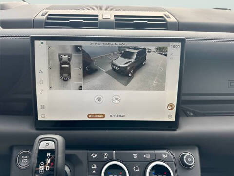 2025 Land Rover Defender 110 P400 S