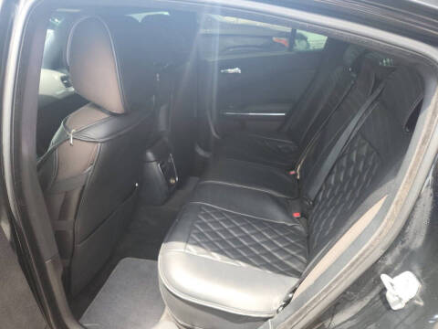 2013 Dodge Charger SE