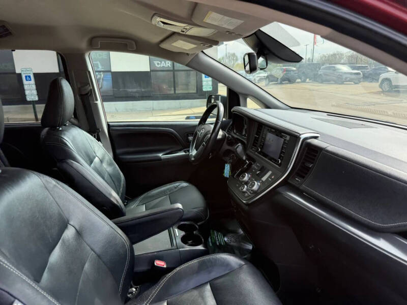 2018 Toyota Sienna