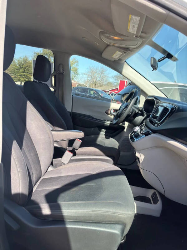 2019 Chrysler Pacifica L