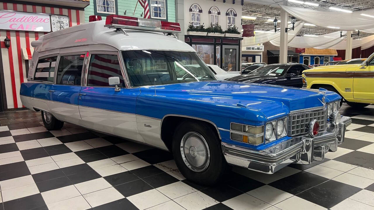1974 Cadillac Ambalance 3