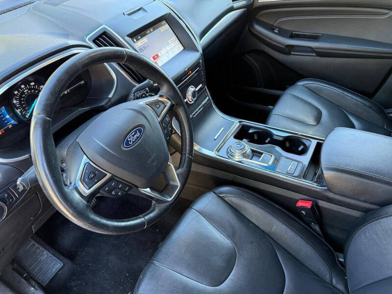 2019 Ford Edge Titanium