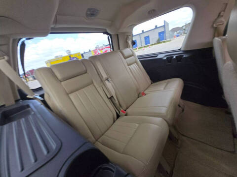 2005 Lincoln Navigator Luxury