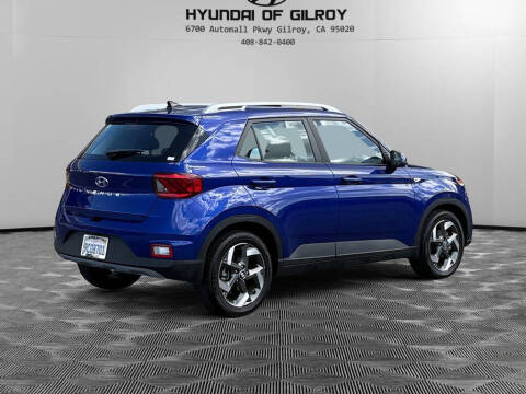 2022 Hyundai Venue SEL