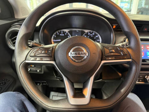 2021 Nissan Kicks S
