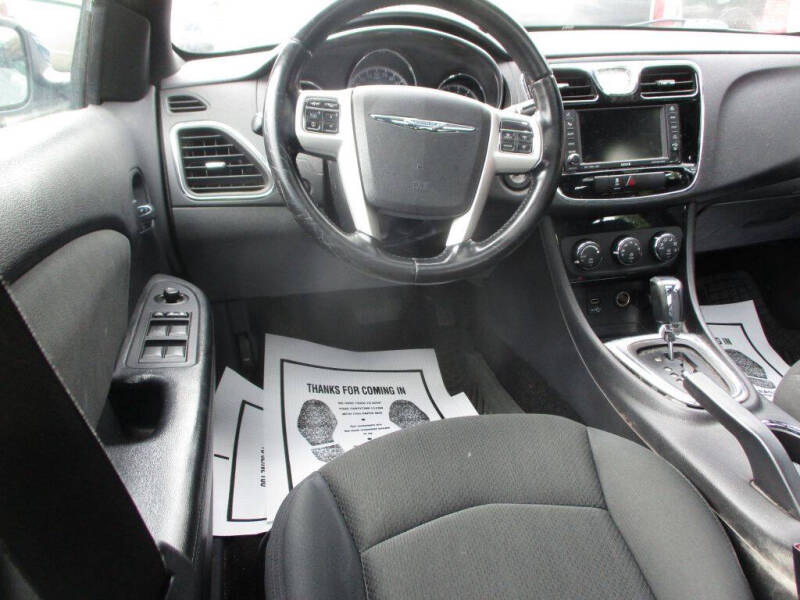 2011 Chrysler 200 Touring