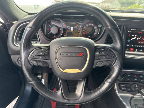 2018 Dodge Challenger SXT Plus