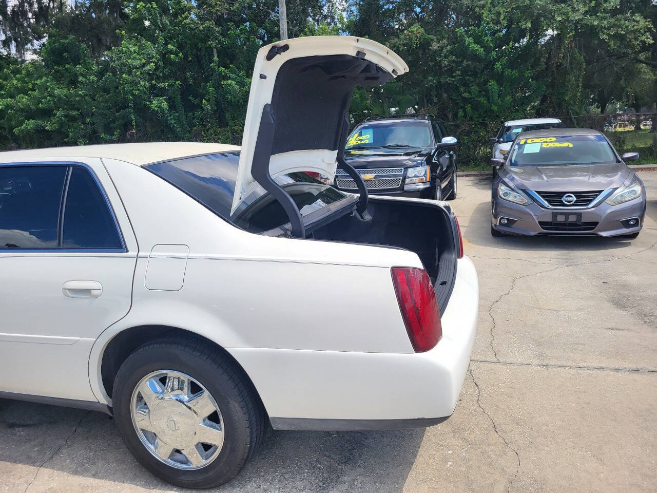 2000 Cadillac Deville Professional for sale at FAMILY AUTO BROKERS in Longwood, FL