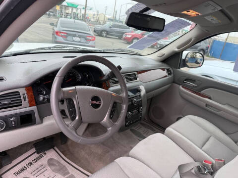 2009 GMC Yukon XL SLE