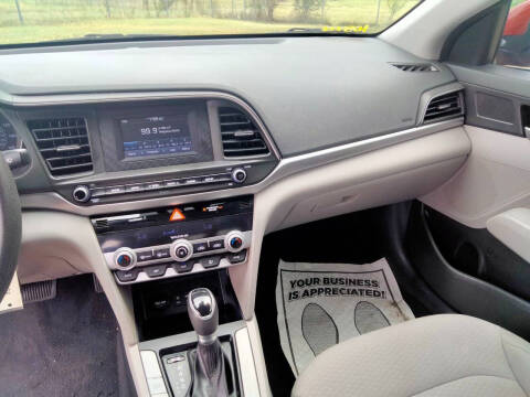 2020 Hyundai Elantra SE