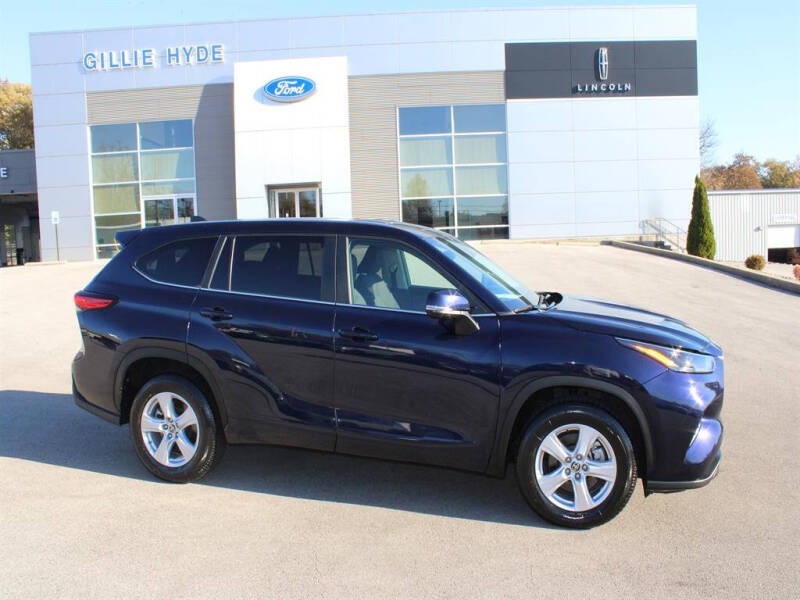 2023 Toyota Highlander LE