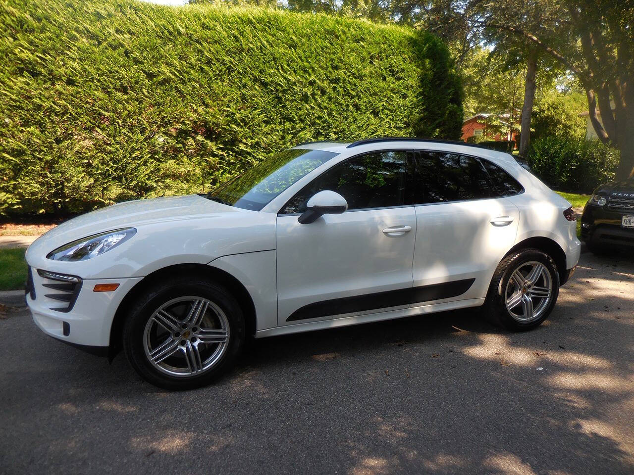 2016 Porsche Macan for sale at PRESTIGE MOTORS LEASING CORP in Roslyn Heights, NY