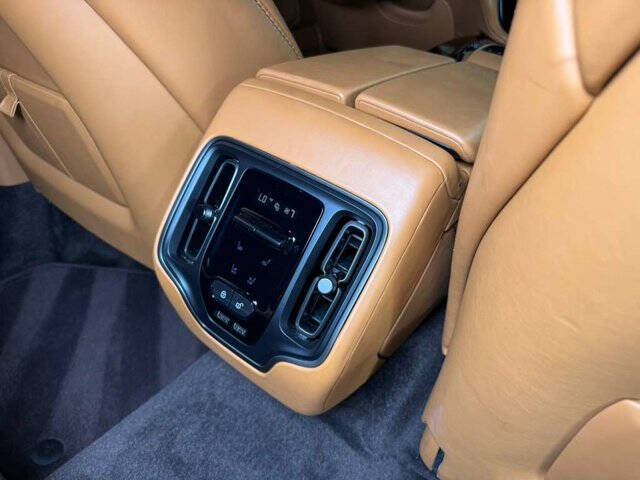 2023 Aston Martin DBX 707