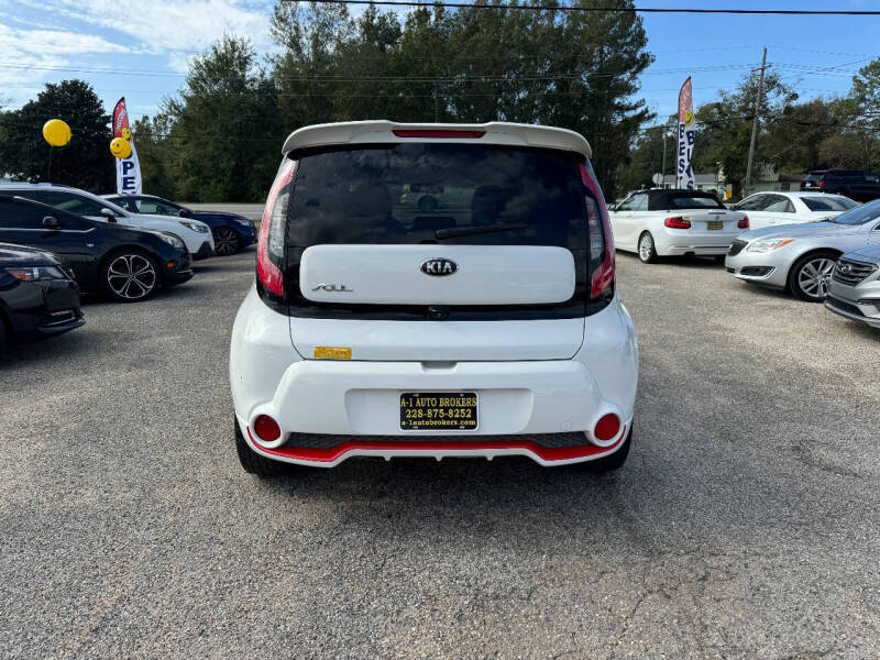 2014 Kia Soul + photo 8