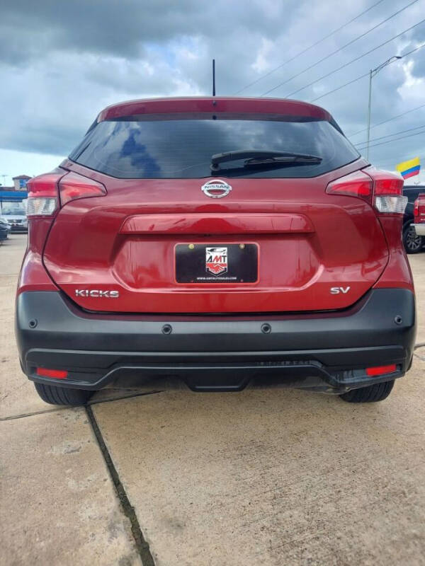 2020 Nissan Kicks SV