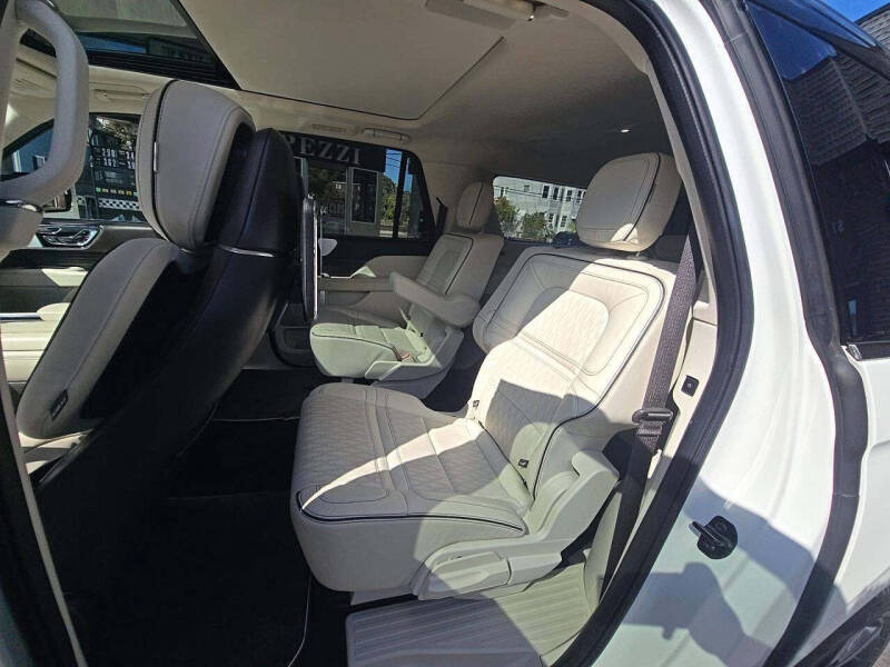 2023 Lincoln Navigator L Black Label