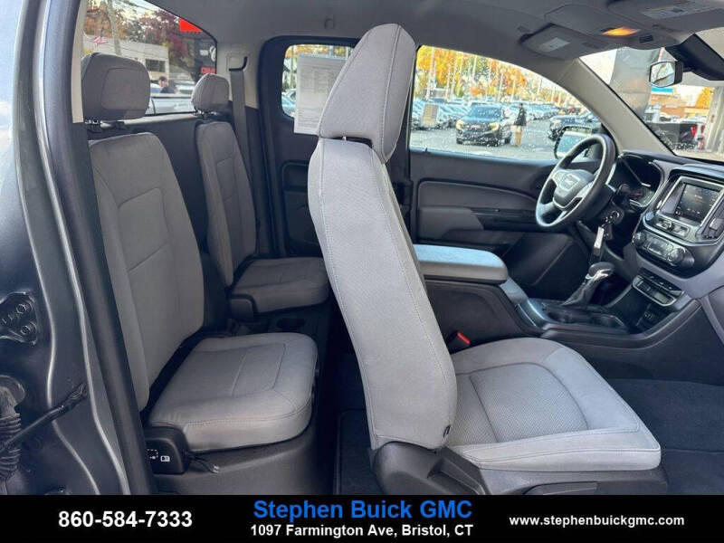 2022 GMC Canyon Elevation Standard