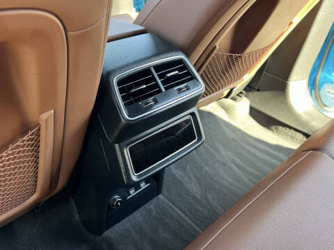 2019 Audi e-tron quattro Premium Plus