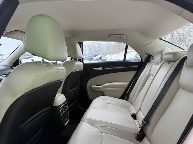 2015 Chrysler 300 Limited