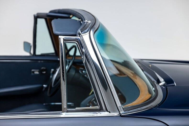 1969 Mercedes-Benz 280-Class