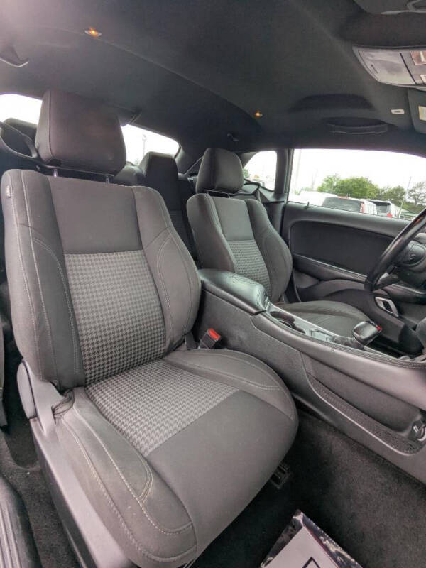 2018 Dodge Challenger SXT