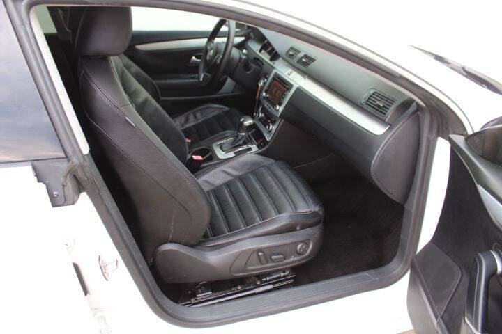 2010 Volkswagen CC Luxury