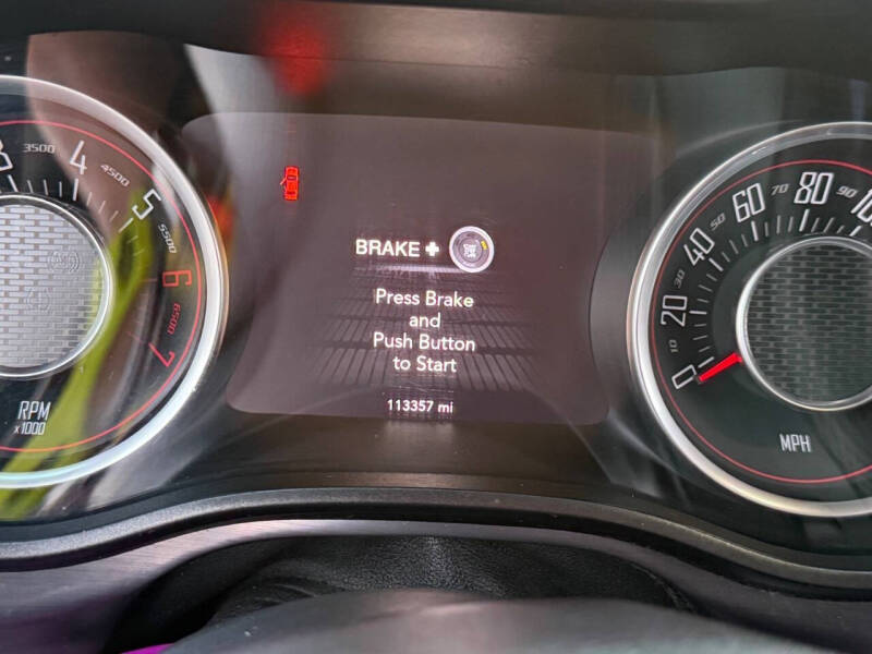 2015 Dodge Challenger R/T Shaker