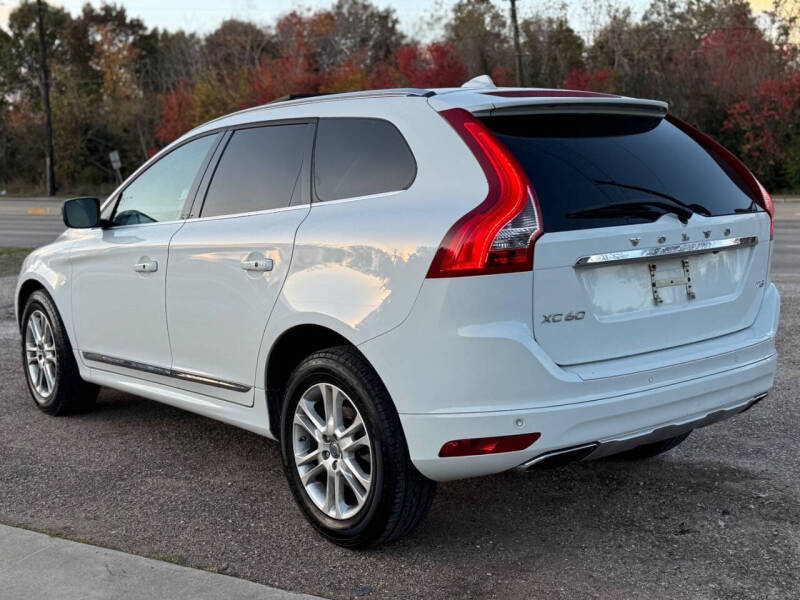 2015 Volvo XC60 T5 Drive-E Premier