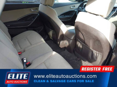 2017 Hyundai Santa Fe SE