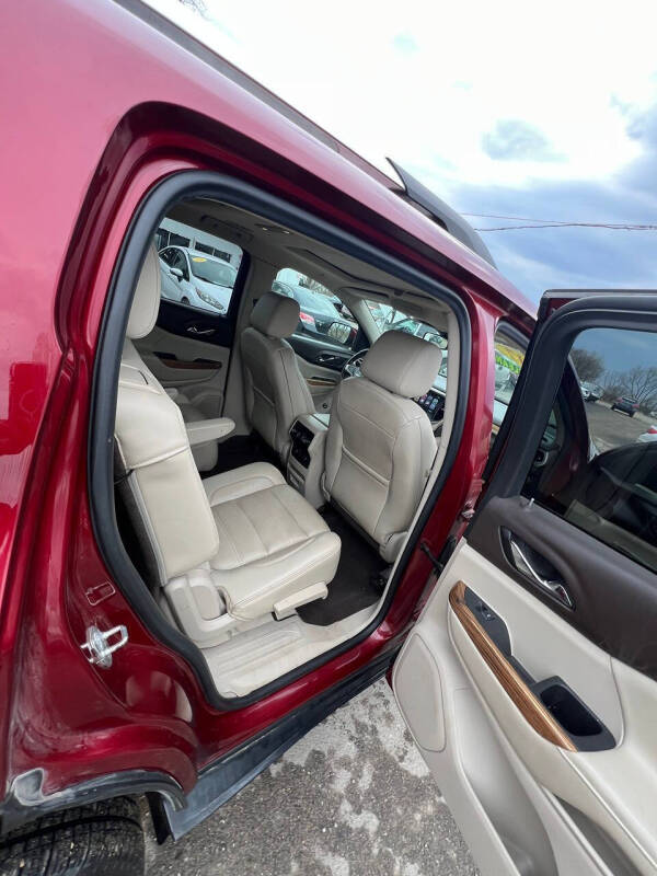 2017 GMC Acadia Denali