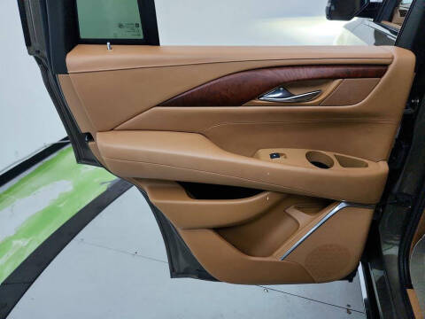 2016 Cadillac Escalade Platinum