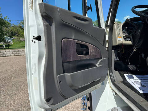 2013 International DuraStar 4400